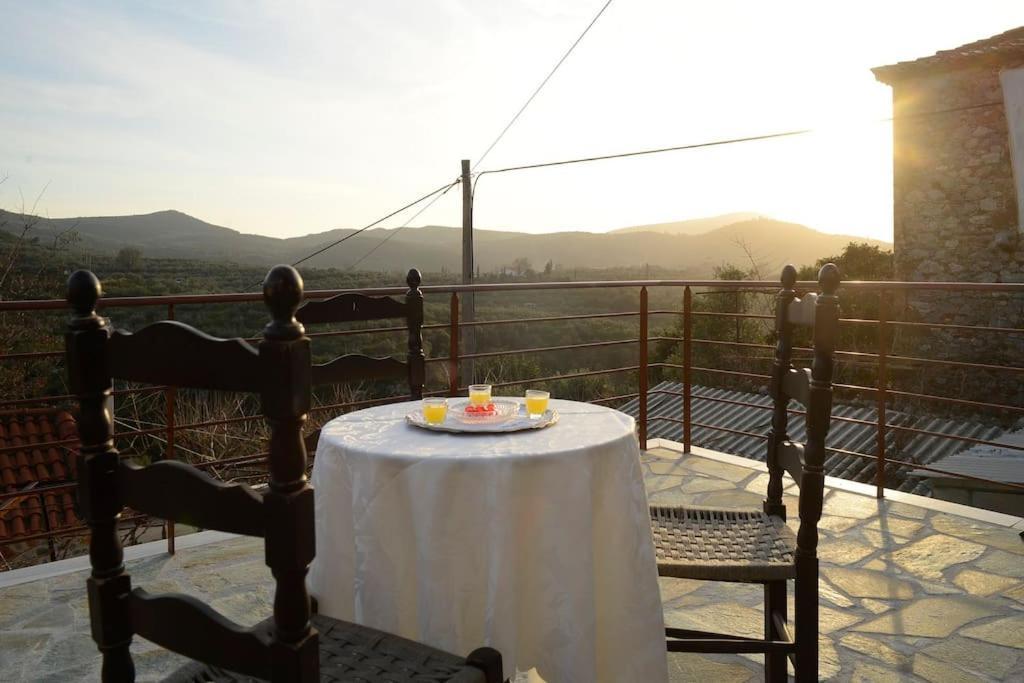 A Small Paradise In Mani With Local Hospitality Orovas 外观 照片